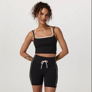 NWOT black daily layered tank